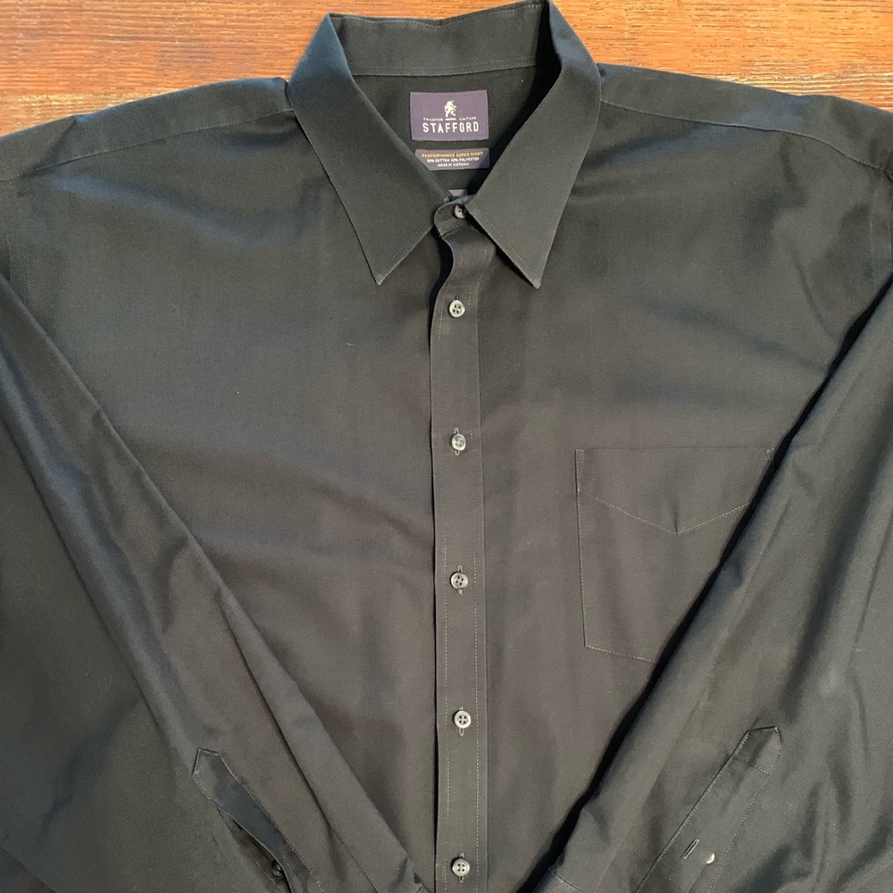 2 Stanford men’s dress shirts.